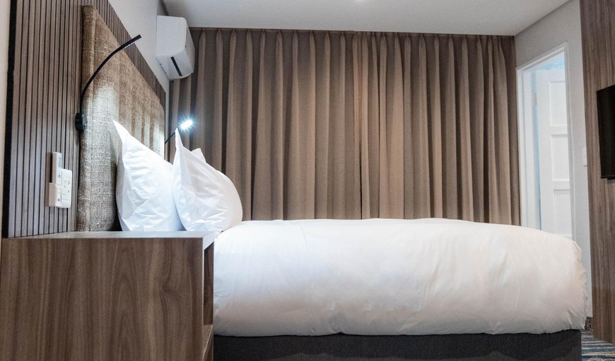 Standard Plus Room: Bed