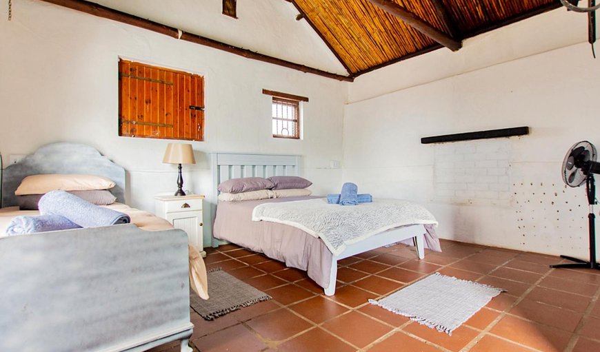 Two Bedroom Cottage: Bed