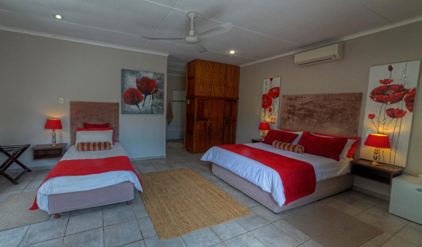 Standard Family Rooms: Photo of the whole room
