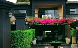 Zwinoni Lodge image