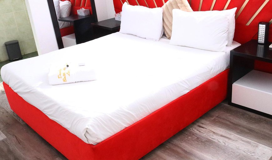 Arusha Standard Queen Room: Bed