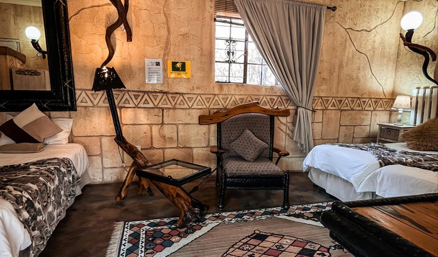 Ntsimbi Private Luxury Cottage: Photo of the whole room