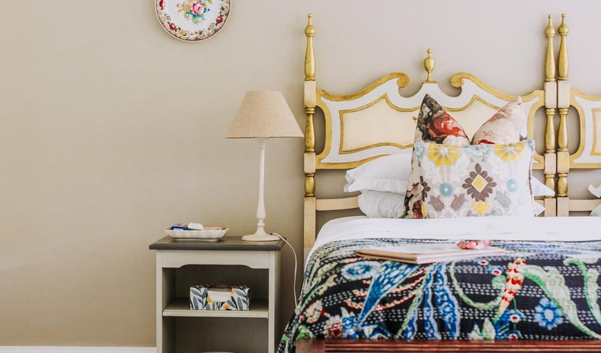 Deluxe King/Twin Room: Decorative detail