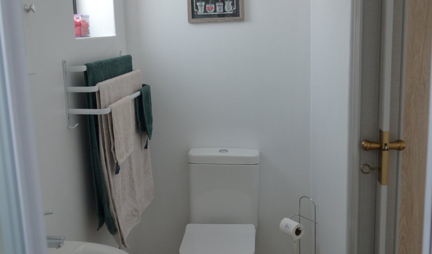 Self catering Apartment: Bathroom