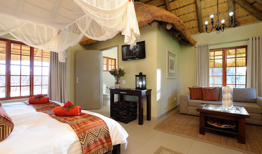 Twin Room with Sofa Bed: Photo of the whole room