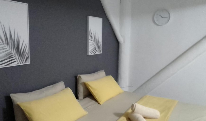 One Bedroom Apartment - Ground Floor: Bed