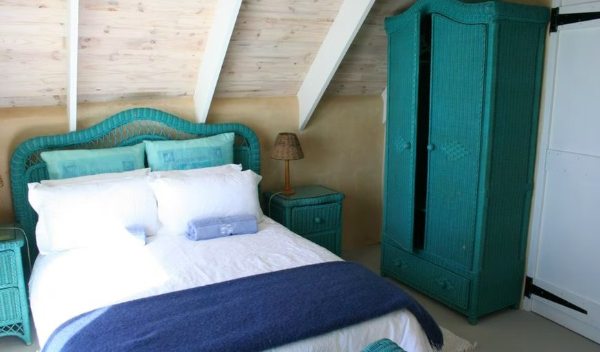 Hocus Pocus Cottage: Main bedroom