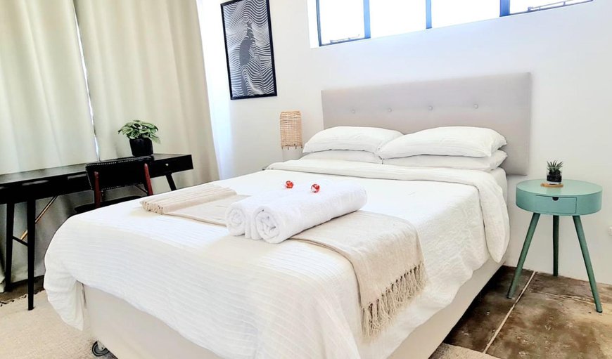 11A Viola Apartment: Bed