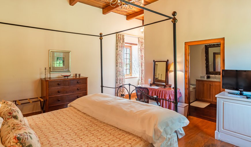 Manor House - Room 2- Luxury: Bedroom
