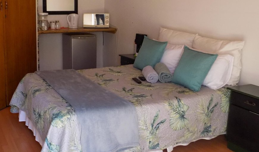 Three-Sleeper Family Room: Bed