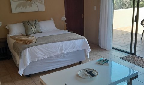 Room 5, Studio with a bathroom: Room 5