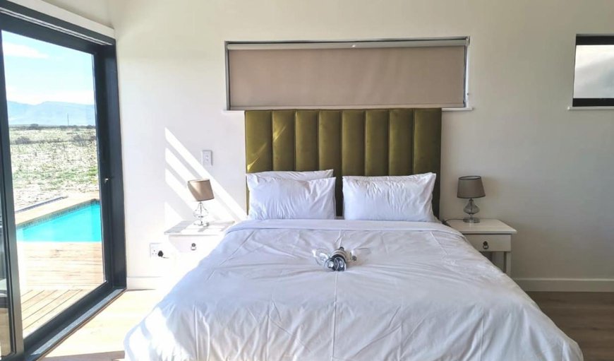 Luxury Double Room: Bed