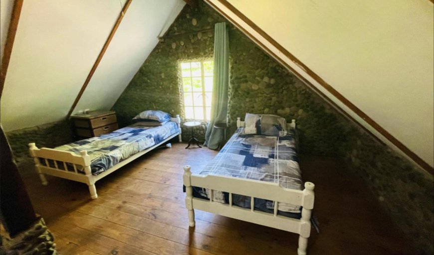 Standard Cottage: Bed
