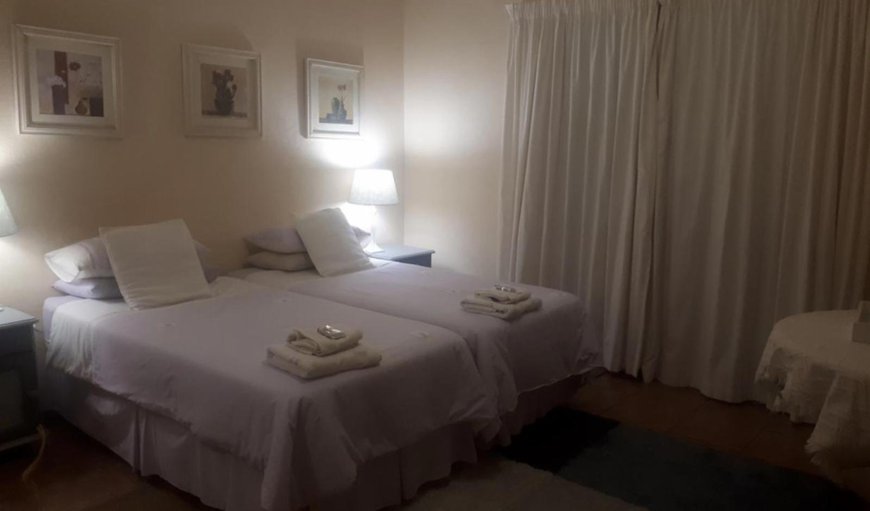 Twin Room: Bed