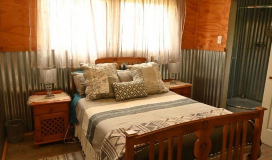 Classic Double Room with Fan: Bed