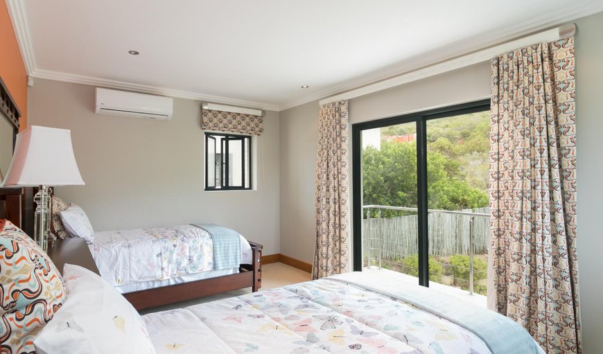 Pezula Maritime Luxury - MT55: Bedroom with twin singles