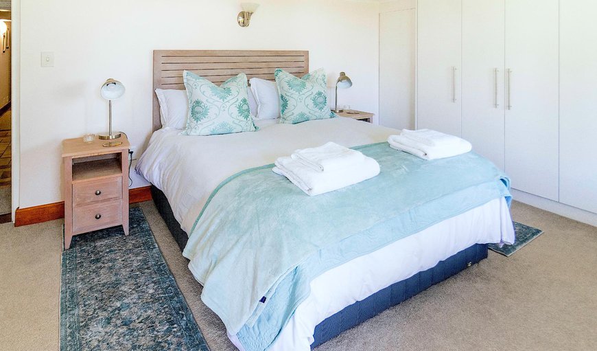Luxury Two Bedroom Apartment: Bed