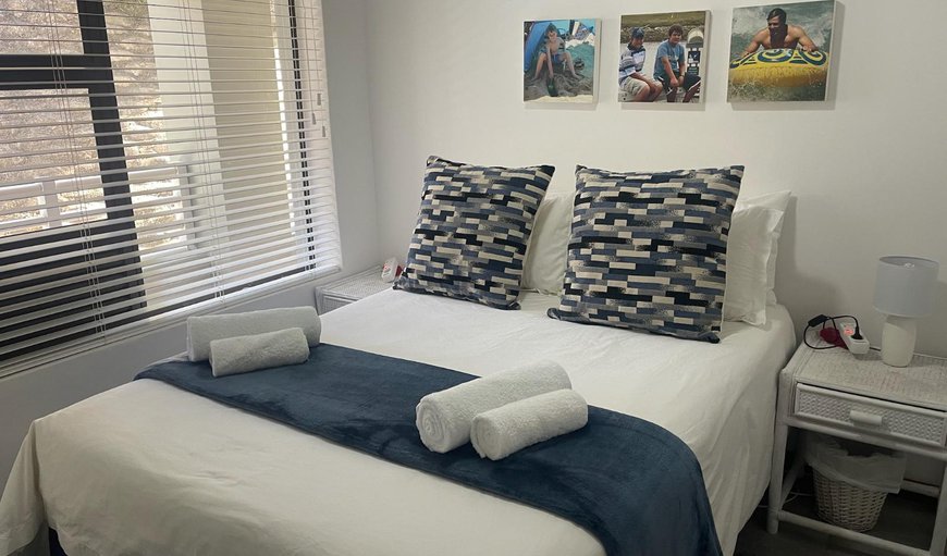 Luxury 3 Bedroom Apartment: Bed
