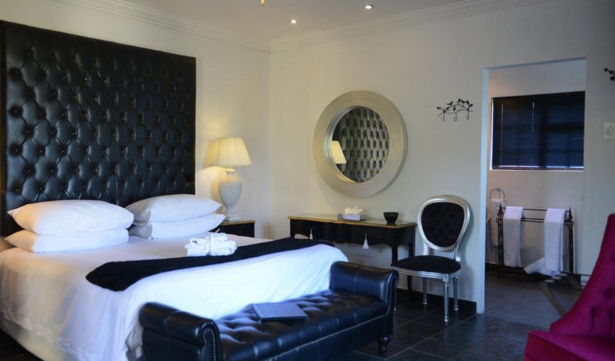 Executive Suite 19: Bed