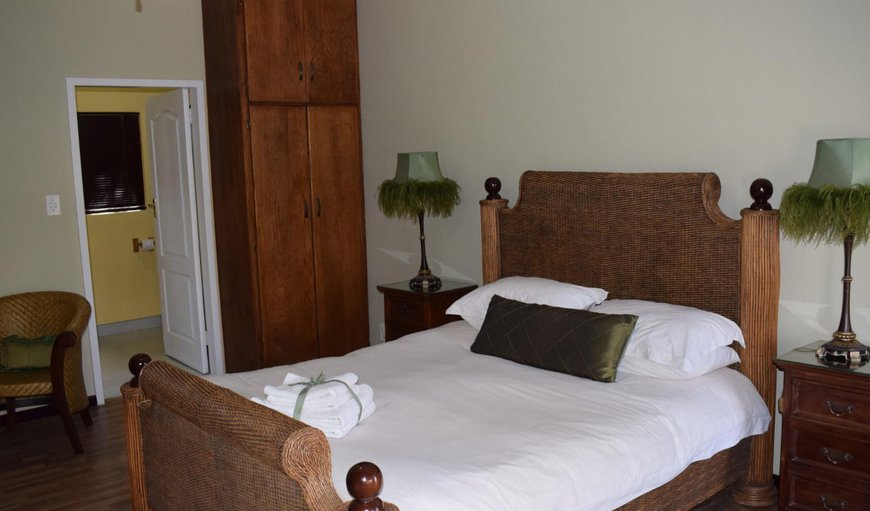 Family Room 7: Bed