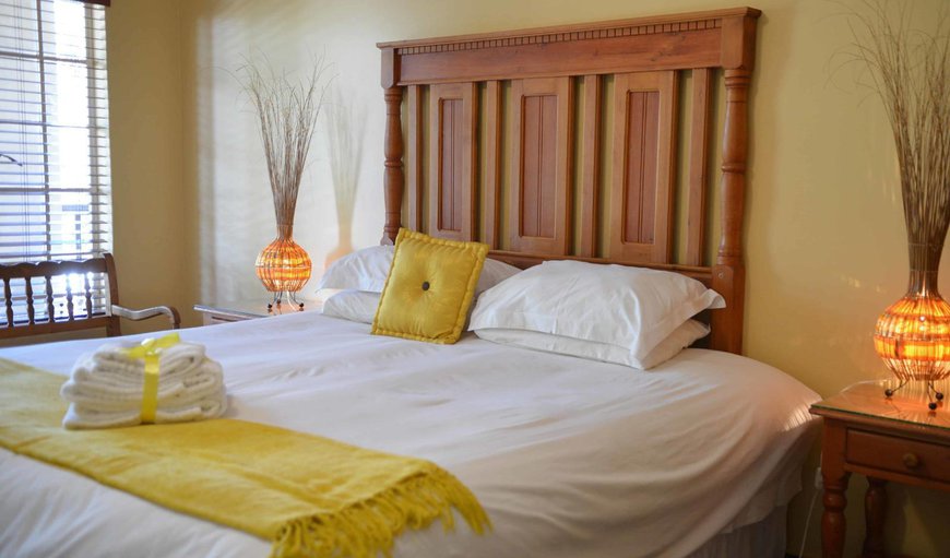 Family Room 5: Bed