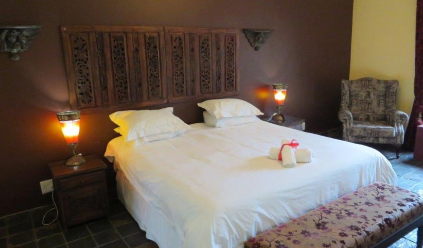 Guest Room 15: Bed