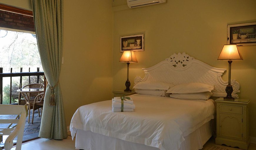 Guest Room 12: Bed