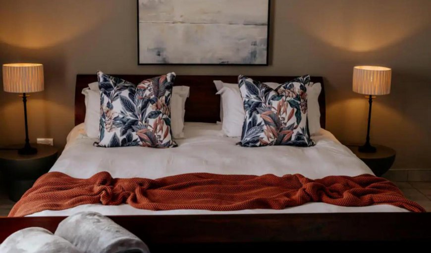 Luxury Two Bedroom Apartment No 6: Bed