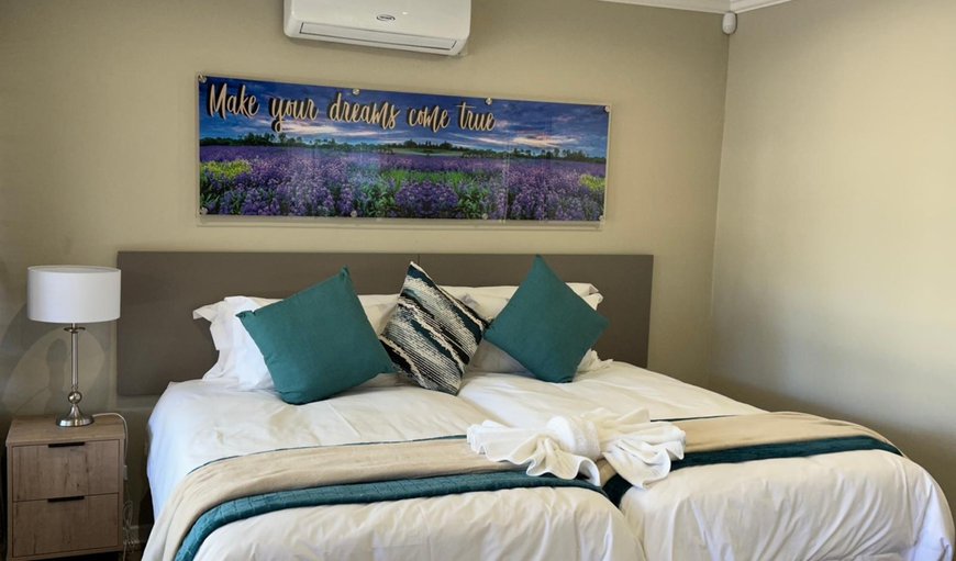 Twin/King Room with Shower Only: Bed