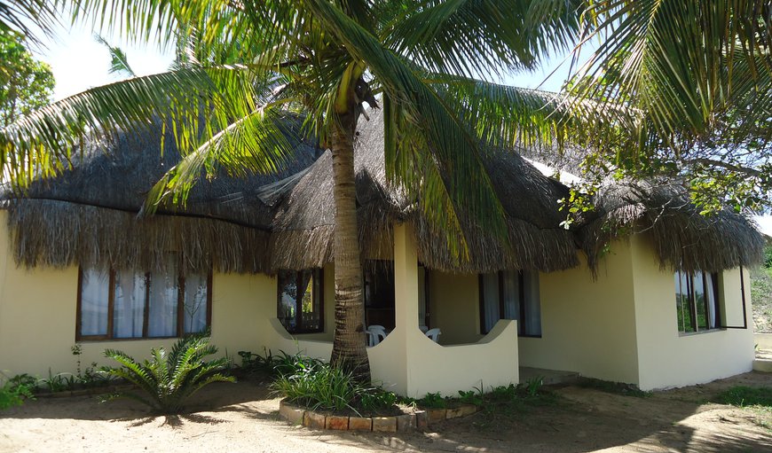 4/5 Sleeper House: 4/5 Sleeper House - This unit consists of two bedrooms sleeping up to five guests.