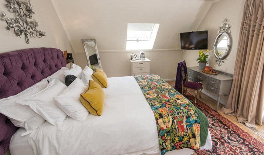 Mexican Room: Bed