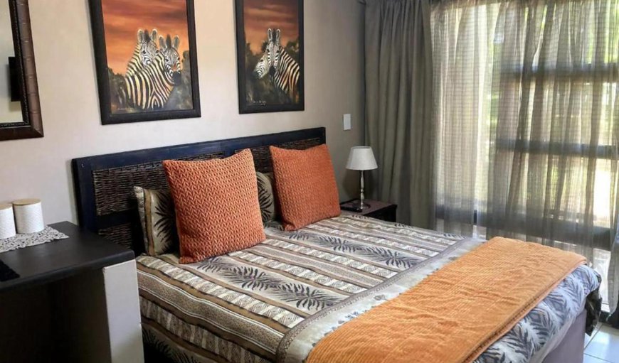 Standard Double Room: Bed