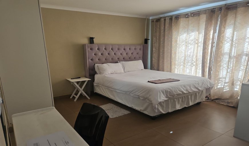 Economy Double Room: Bed