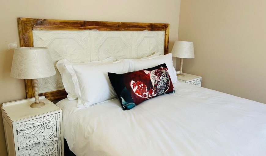 1 Bedroom Apartment - Unit 24: Bed