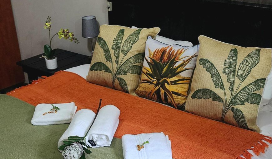 Luxury King Room: Bed