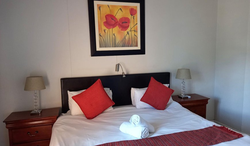 Majorca Self-Catering One Bedroom: Bed