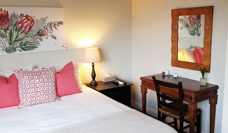 Standard Double Room: Bedroom