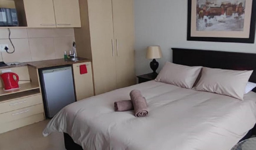 Deluxe Queen Room with Shwr-Room2 ground: Coffee/tea facilities