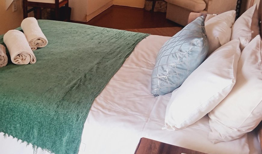 Standard Double Room: Bed