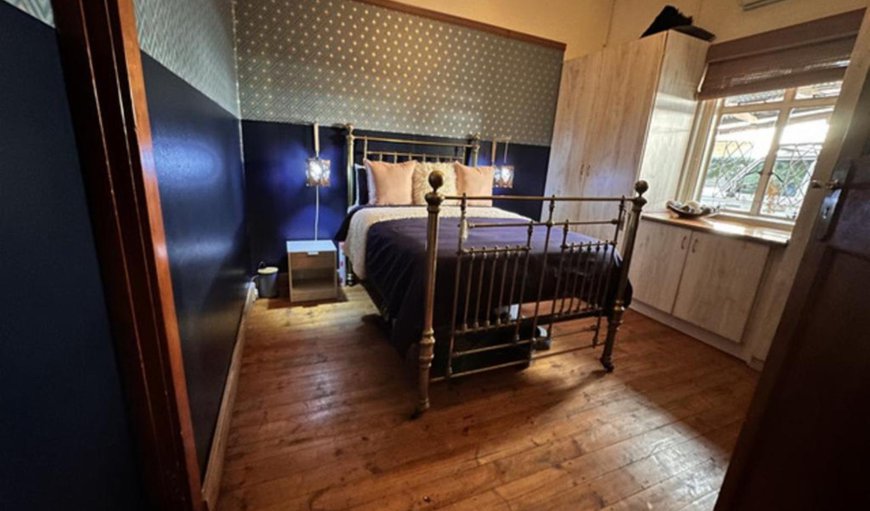 Room 2: Bed