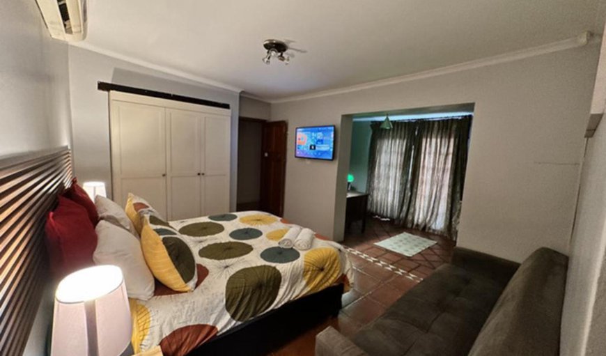 Room 6: Photo of the whole room