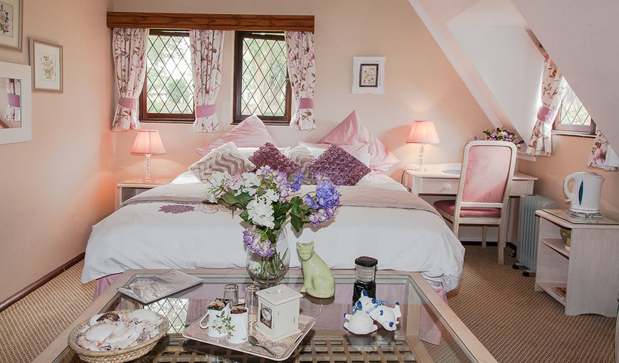 Room 2: Room 2: Tastefully decorated double room situated upstairs in the main house with en-suite bath and shower.
