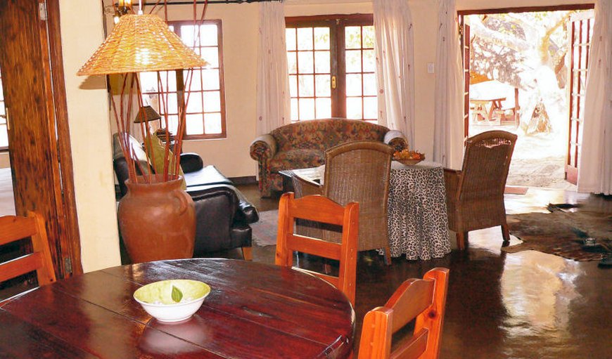 Zebra Cottage 3 bedroom 6 Sleeper: Bushbuck and Zebra Cottages