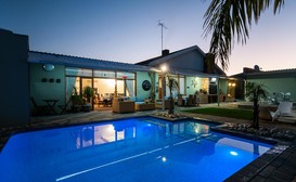 Hobie Beach Guest House image