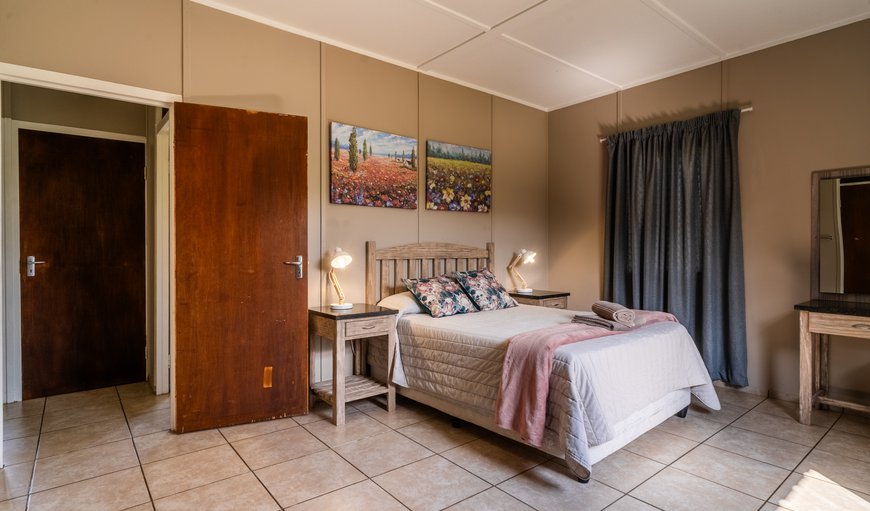 6 Sleeper House (Shower&Bath + Toilet): Bedroom