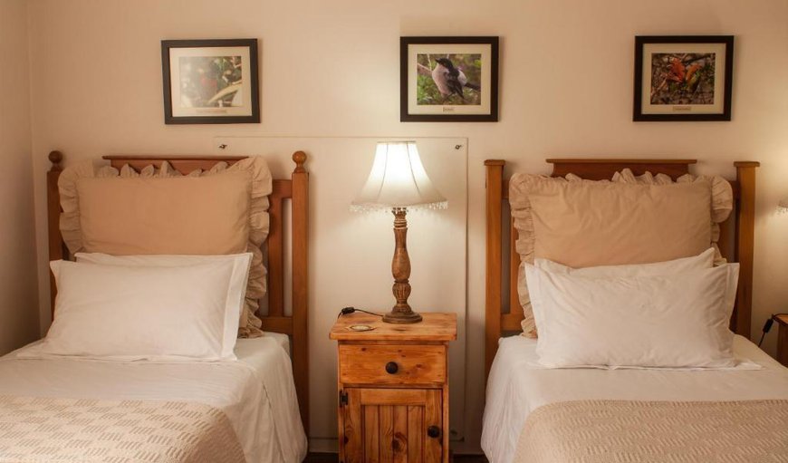 Self-catering Double Room With Twin Beds: Self-catering Double Room With Twin Beds - Bedroom with 2 single beds (or a king size on request) and a floor mattress for a 3rd guest