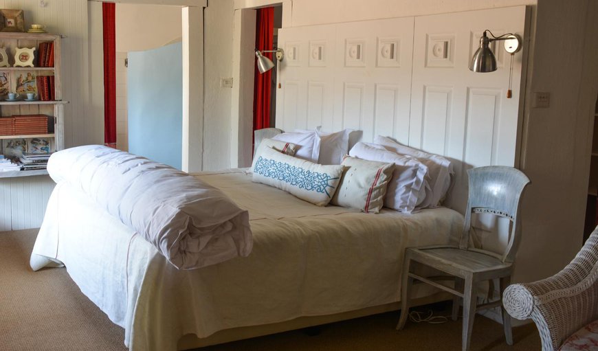 Executive Cottages - The Swedish Room: Bed