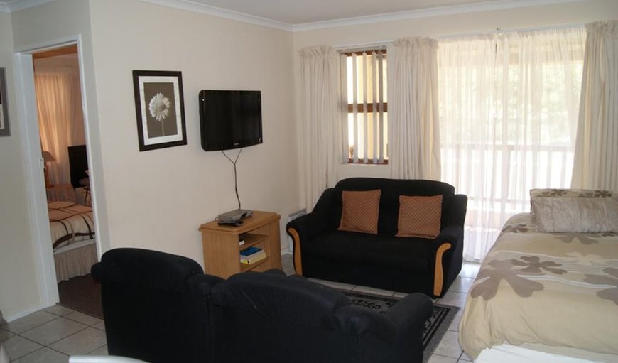 Two Bedroom Apartment: Two Bedroom Apartment - Lounge 