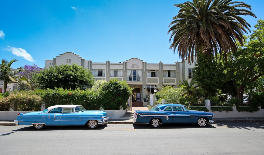 Cadillac & De Soto Front Entrance