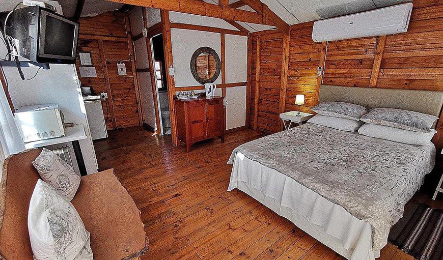 Wood Cabin: Wood Cabin